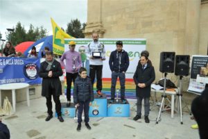 maratona-2017-il-podio-maschile-assoluto